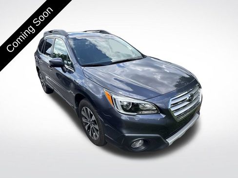 Used 2015 Subaru Outback 2.5i Limited AWD/4WD image 3