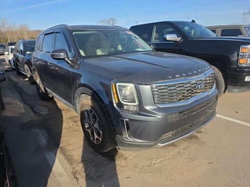 Used 2020 Kia Telluride EX image 2