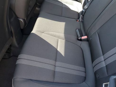 Certified 2022 Hyundai Venue SEL FWD image 13
