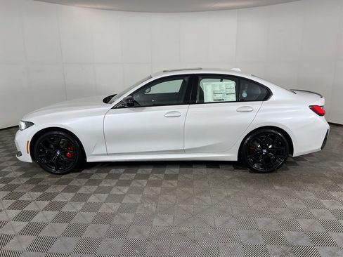 New 2026 BMW 330i xDrive Sedan w/ M Sport Package AWD/4WD image 4