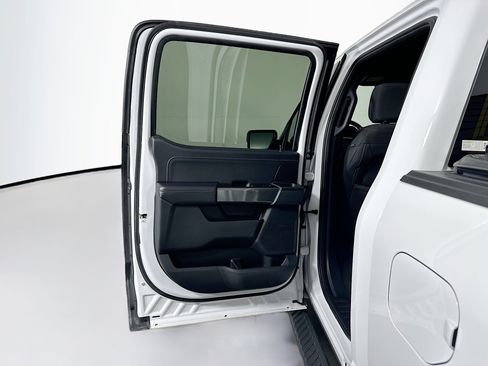 Used 2022 Ford F150 XLT w/ Equipment Group 302A High image 25