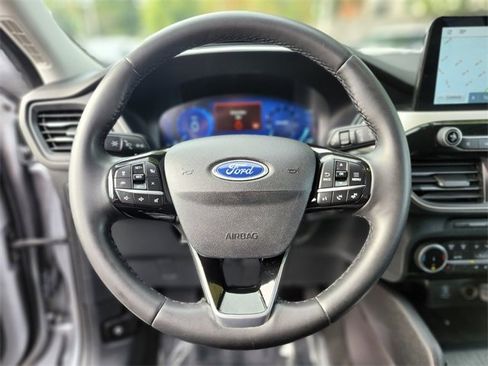 Certified 2022 Ford Escape SEL w/ Technology Package image 29