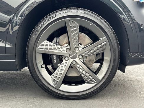Used 2025 Genesis GV70 3.5T Sport w/ Sport Prestige Package image 6