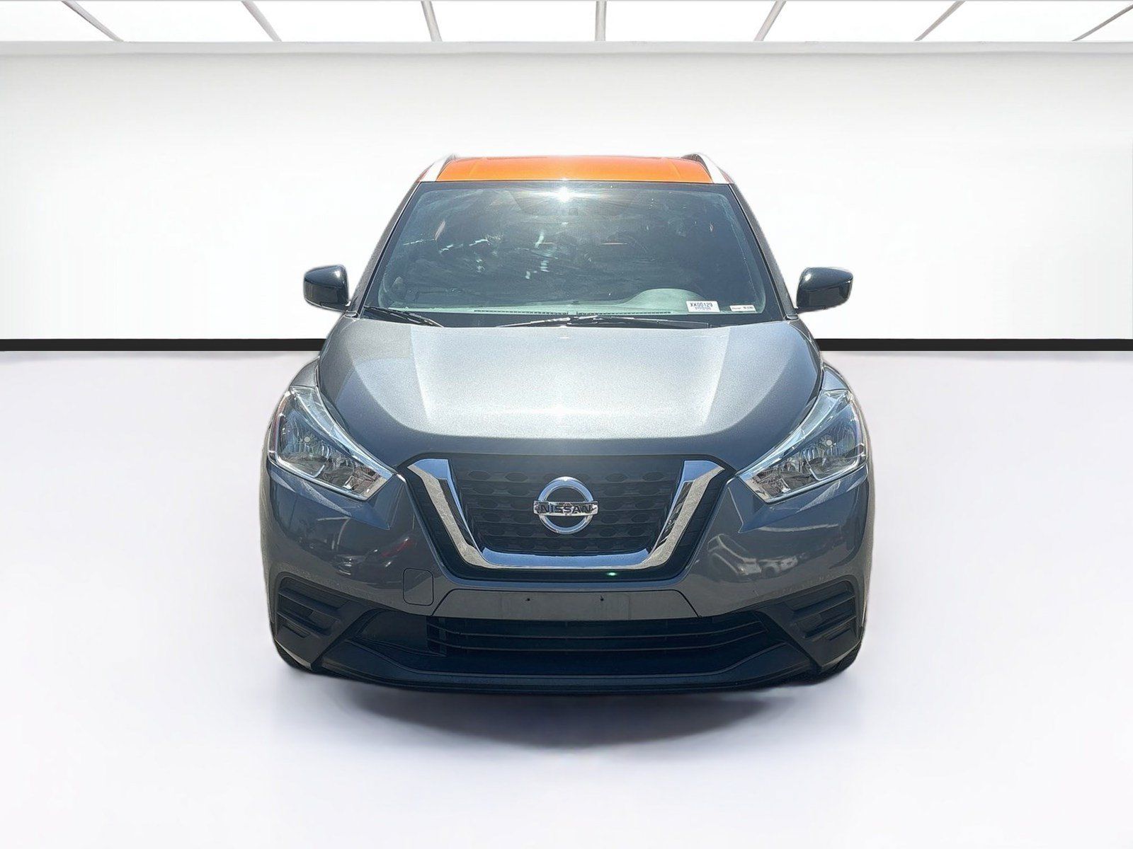 Used 2019 Nissan Kicks SV FWD image 2