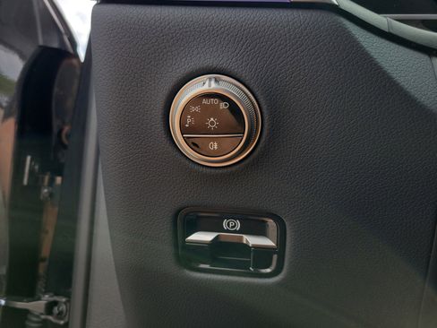Certified 2026 Mercedes-Benz GLC 300 4MATIC image 25