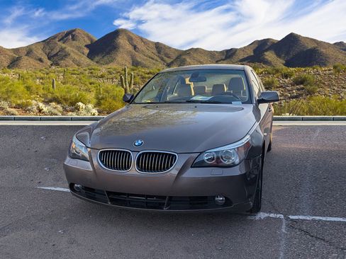 Used 2006 BMW 530i Sedan image 2