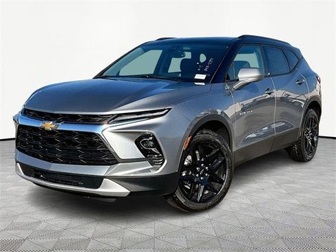 New 2026 Chevrolet Blazer LT w/ Convenience Package image 3