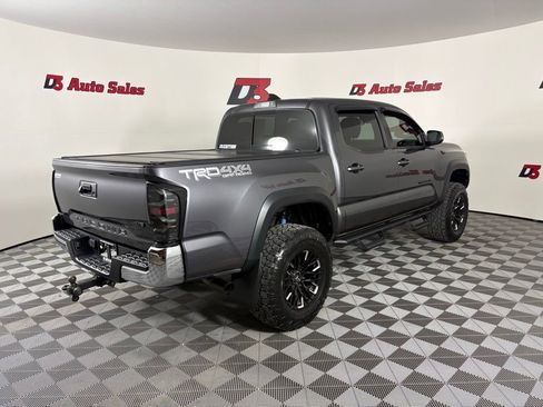 Used 2021 Toyota Tacoma TRD Off-Road AWD/4WD image 7