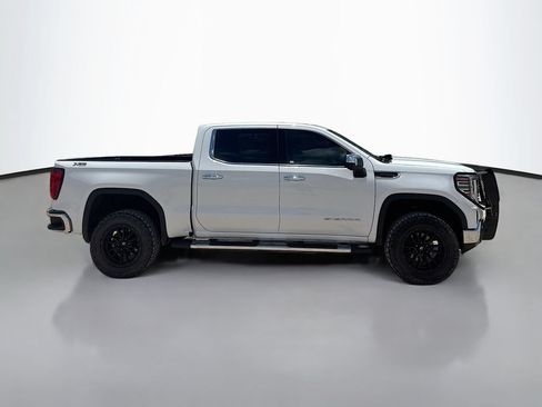 Used 2023 GMC Sierra 1500 SLT AWD/4WD image 8