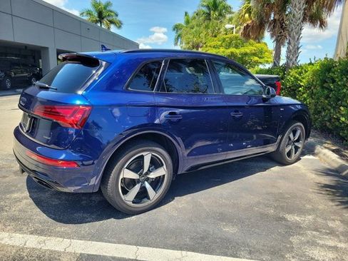 Used 2022 Audi Q5 2.0T Premium Plus w/ Premium Plus Package AWD/4WD image 2