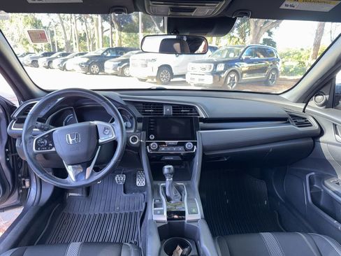 Used 2020 Honda Civic Sport image 10