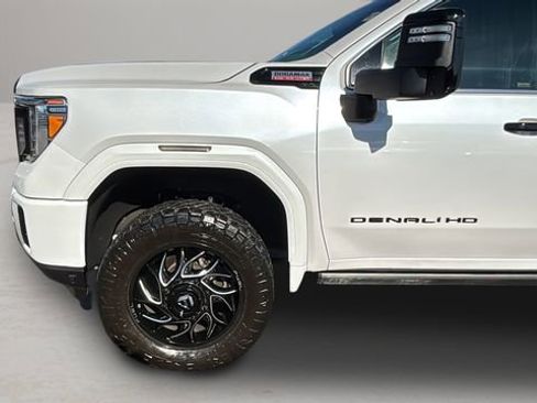 Used 2022 GMC Sierra 3500 Denali w/ Denali Ultimate Package image 34