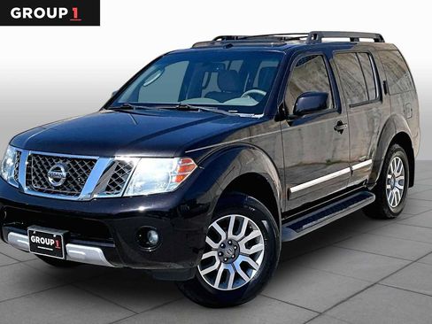 Used 2012 Nissan Pathfinder LE RWD image 1
