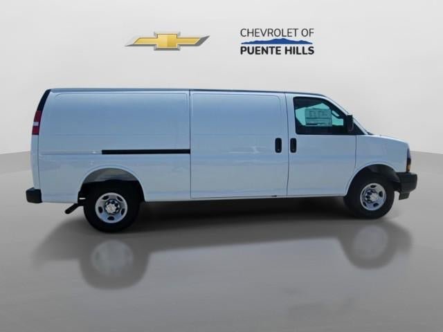 New 2026 Chevrolet Express 2500 Extended w/ Communications Package RWD image 9