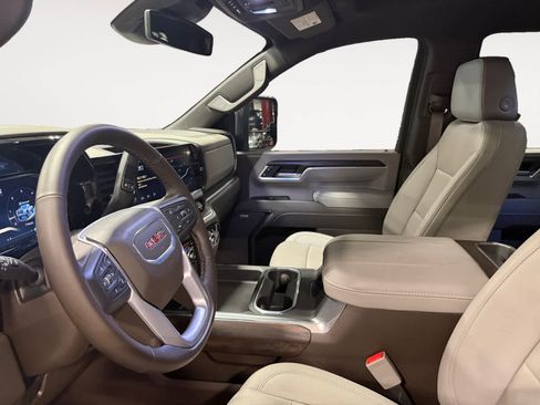 Used 2026 GMC Sierra 2500 SLT w/ SLT Premium Package image 9