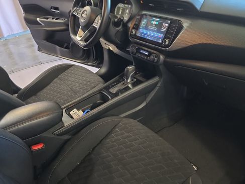 Used 2022 Nissan Kicks SV FWD image 18