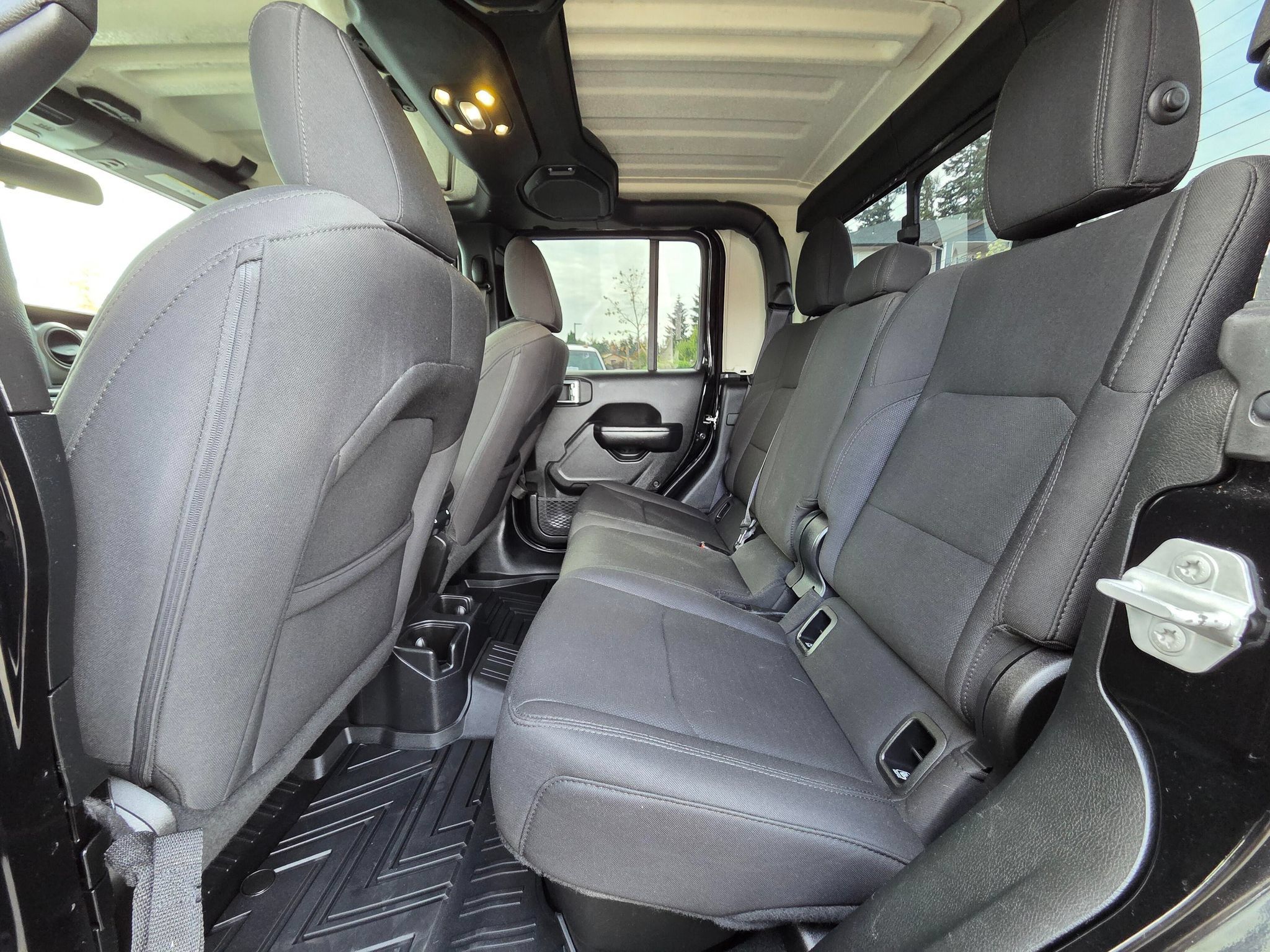 Used 2020 Jeep Gladiator Sport AWD/4WD image 25