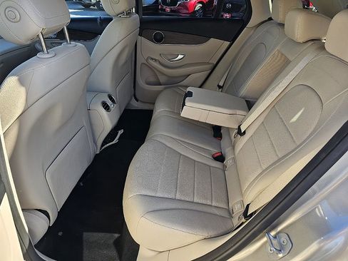 Used 2020 Mercedes-Benz GLC 300 image 21
