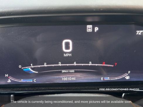 Used 2023 Jeep Grand Wagoneer L Series III w/ Rear Seat Video Group 1 AWD/4WD image 19