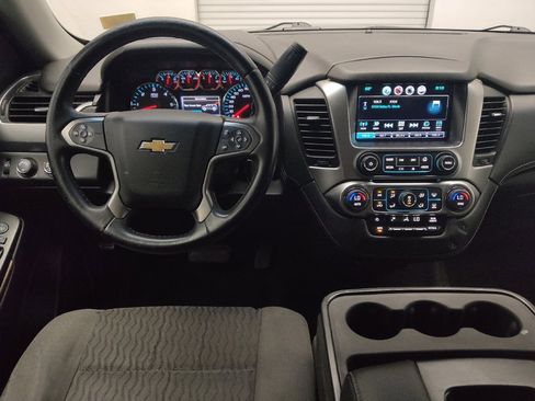 Used 2016 Chevrolet Suburban LS image 22