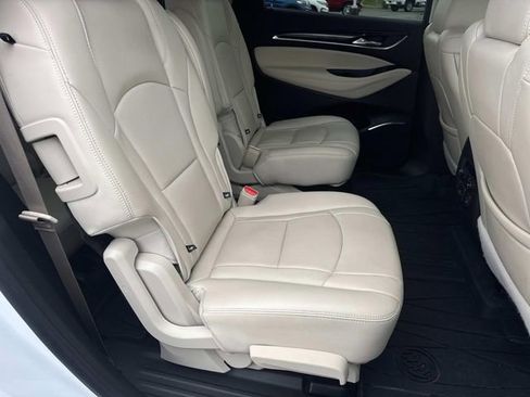 Used 2022 Buick Enclave Premium w/ Experience Buick Package image 23