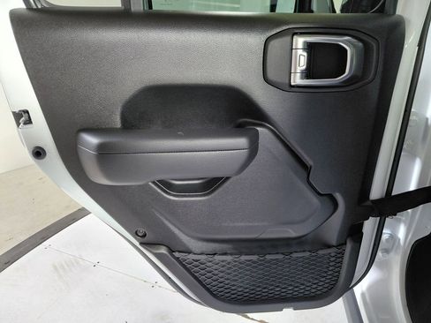 New 2026 Jeep Gladiator Mojave AWD/4WD image 11