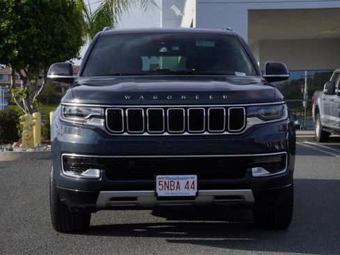 Certified 2024 Jeep Wagoneer Series II image 8
