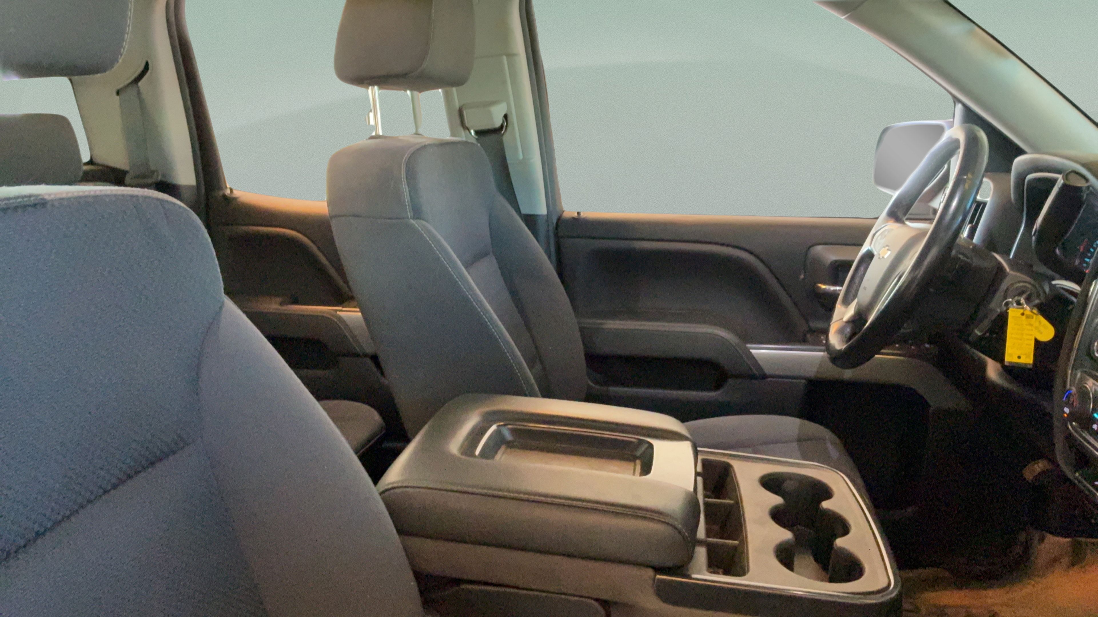 Used 2018 Chevrolet Silverado 1500 LT w/ All Star Edition AWD/4WD image 34