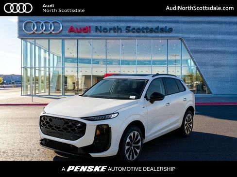 Used 2026 Audi Q3 quattro 2.0T w/ Driver Assistance Package AWD/4WD image 1