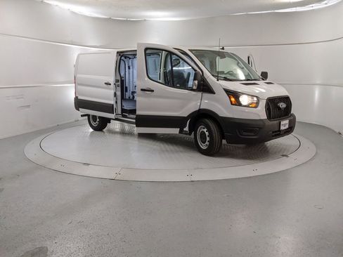 New 2025 Ford Transit 150 Low Roof image 7