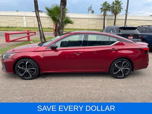 Used 2023 Nissan Altima 2.5 SR FWD image 3