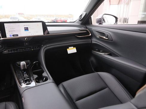 New 2026 Toyota Crown Signia image 32