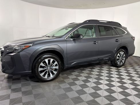 Used 2025 Subaru Outback Limited w/ Popular Package #2 AWD/4WD image 25
