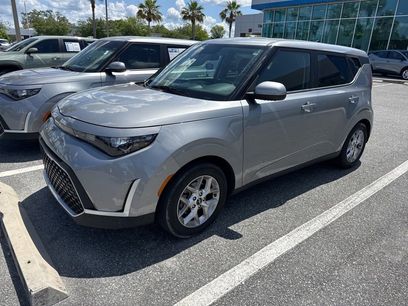 Used 2023 Kia Soul LX w/ LX Technology Package