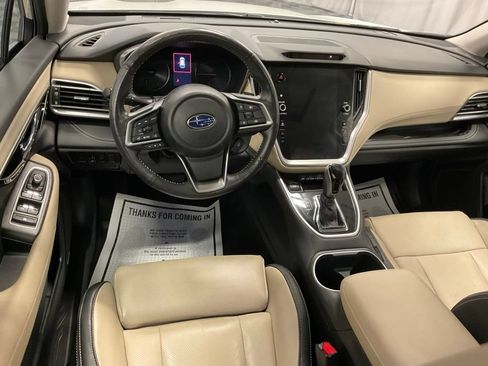 Used 2025 Subaru Outback Limited AWD/4WD image 4