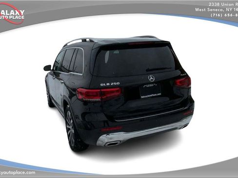 Used 2020 Mercedes-Benz GLB 250 4MATIC image 7