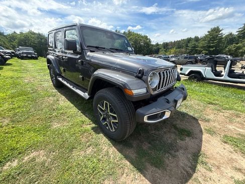 New 2026 Jeep Wrangler Unlimited Sahara AWD/4WD image 7
