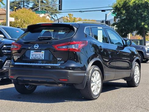 Used 2022 Nissan Rogue Sport SV image 6
