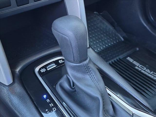 Used 2025 Toyota Corolla Cross AWD Hybrid image 12