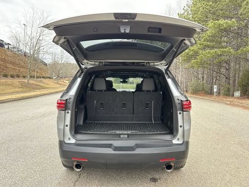 Used 2023 Chevrolet Traverse RS image 22