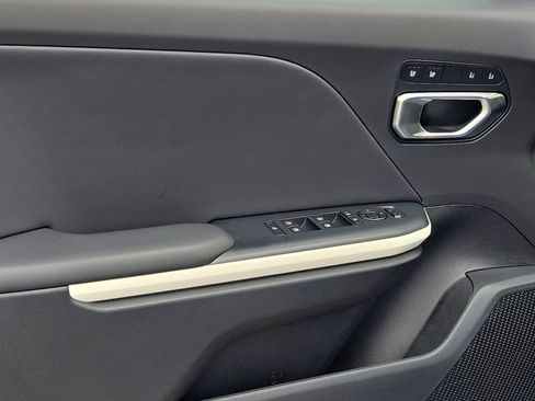 New 2025 Kia K4 GT-Line image 15