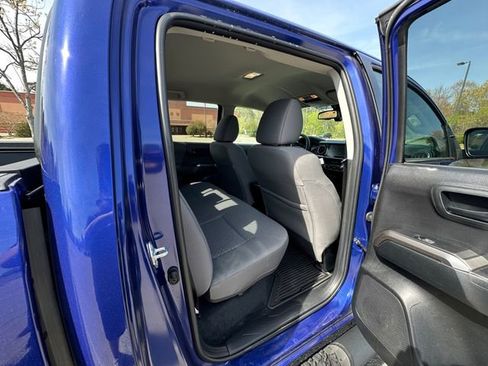 Used 2023 Toyota Tacoma SR5 w/ Technology Package AWD/4WD image 17