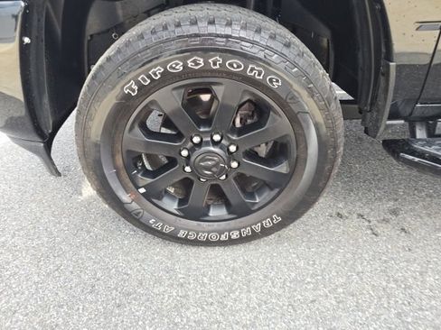 Certified 2025 RAM 2500 Big Horn AWD/4WD image 9