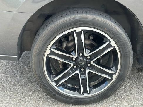 Used 2020 Ford Expedition Limited w/ Equipment Group 303A AWD/4WD image 14