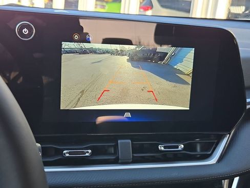 Used 2025 Chevrolet Equinox LT image 34