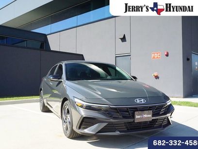 New 2025 Hyundai Elantra SEL