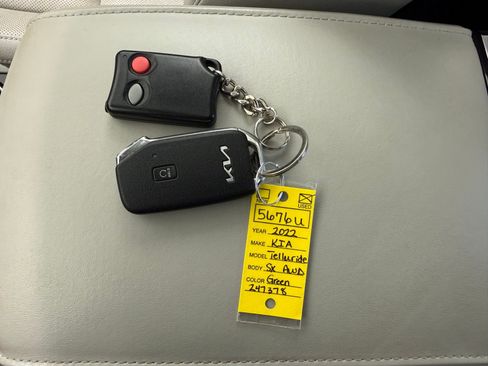 Used 2022 Kia Telluride SX w/ Towing Package image 34