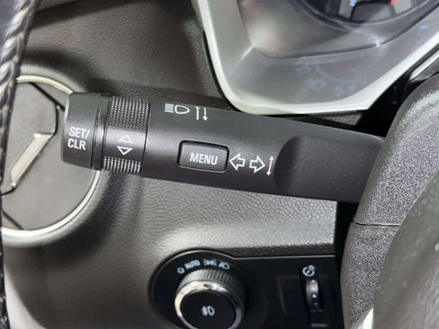 Used 2010 Chevrolet Camaro SS image 25