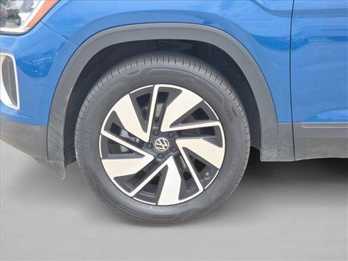 Used 2026 Volkswagen Atlas SE FWD image 14