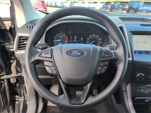 Used 2020 Ford Edge SE image 20